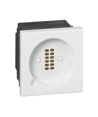 C - PRISE POUR MANIPULATEUR MOSA