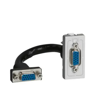 C - PRISE HD 15 FEMELLE PRECONNE