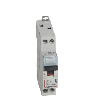 DX3 1P+NG C16 4500A/6KA