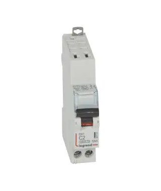 B - DISJONCTEUR DX³ 6000 - AUTO/