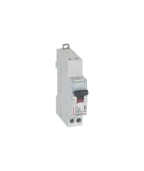 B - DISJONCTEUR DX³ 6000 - AUTO/
