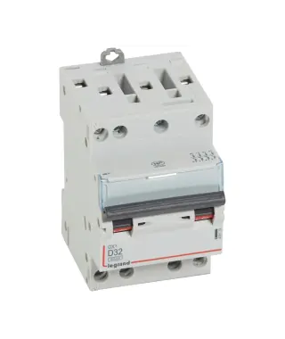 B - DISJONCTEUR DX³ 6000-VIS/VIS