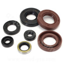 JOINT SPI ADAPT. DERBI SENDA 2006 (POCHETTE DE 7 JOINTS) JOINT VITON POUR EMBIELLAGE / MOTEUR NBR (EURO 3 / EURO 4)